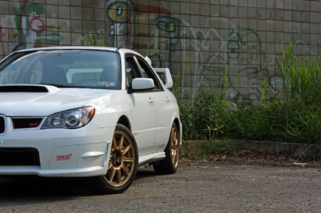 IMAGE: http://i135.photobucket.com/albums/q122/acidbyte7/MySti.jpg