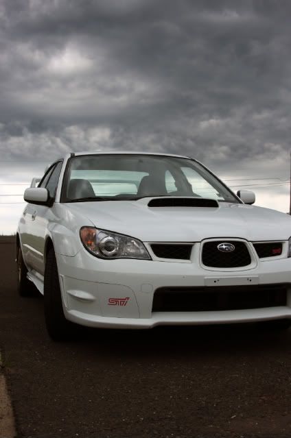 IMAGE: http://i135.photobucket.com/albums/q122/acidbyte7/StiClouds.jpg