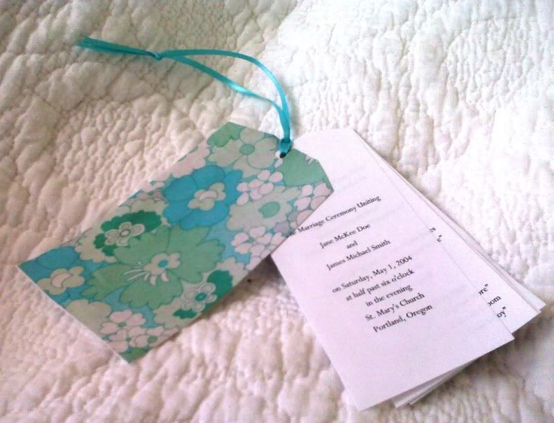 These sweet little wedding programs are designed to hang on the back of your