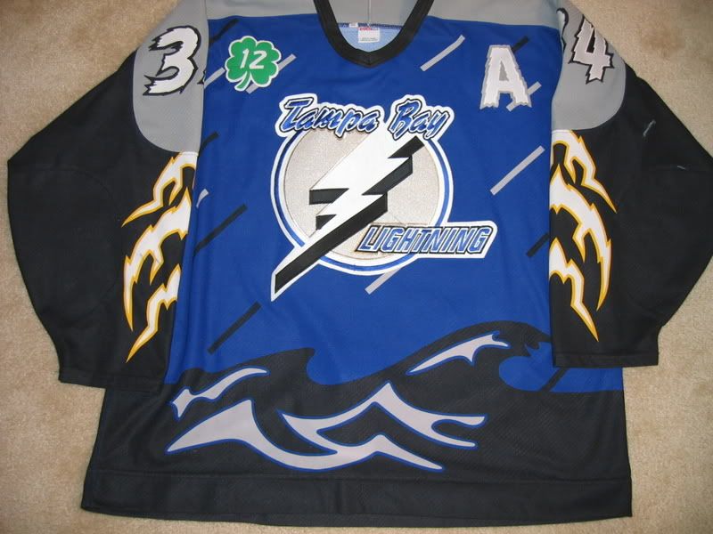 tampa bay lightning jersey history