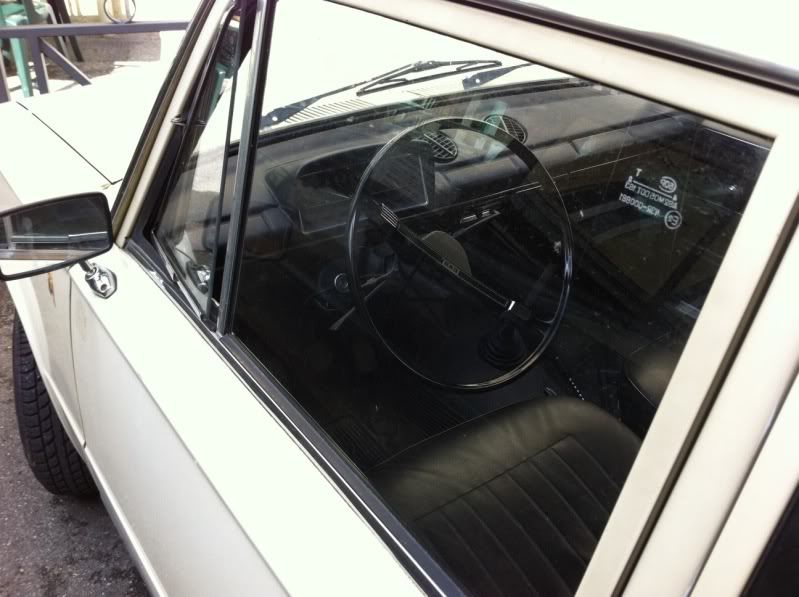 lada1.jpg