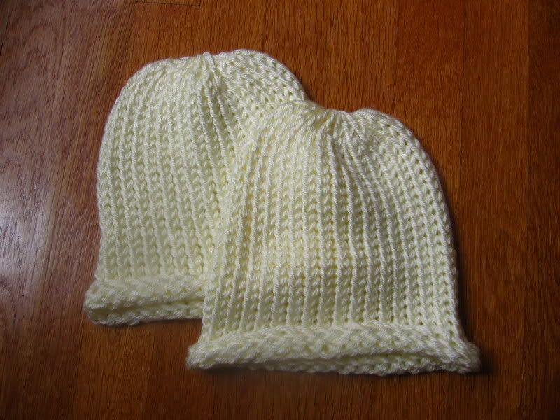 crochet baby hat on kniffty knitter