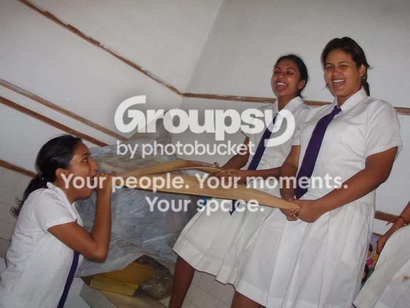 Girls_1.jpg