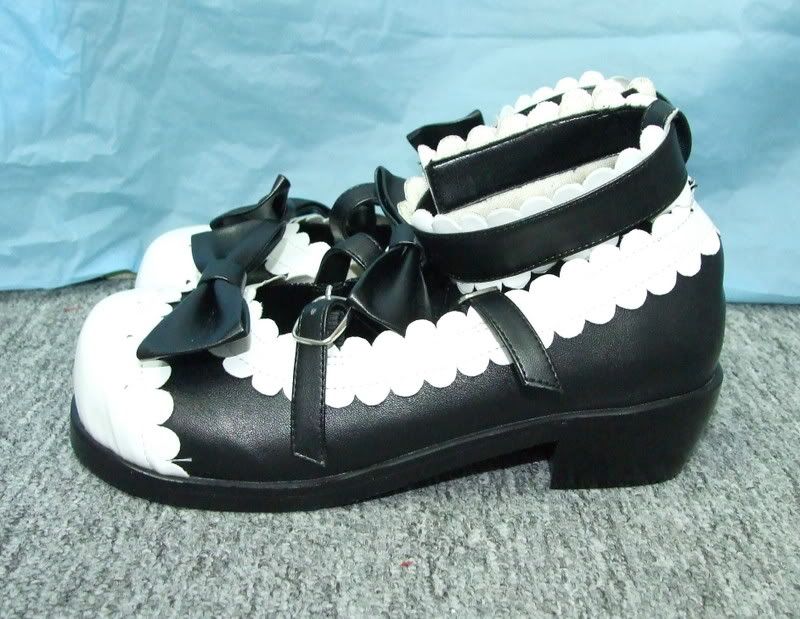 Sweet Lolita black & white flats shoes US 5.5   10.5  