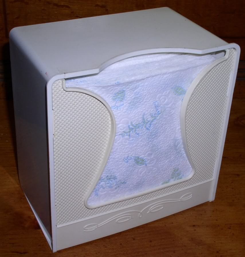 Scott Brand Refillable Plastic Family Napkin Holder  